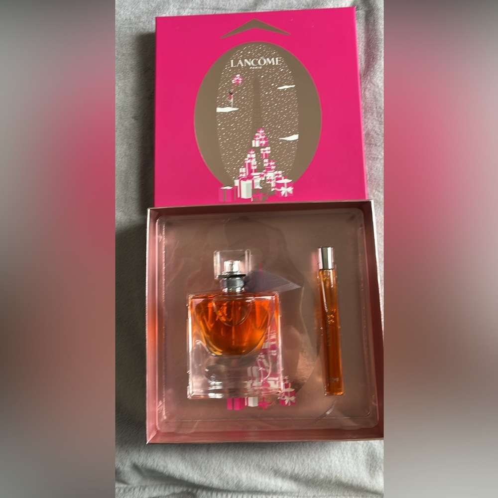 Lancôme Fragrance Gift Set with Pink Box